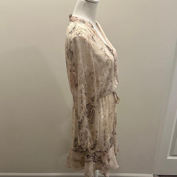 White House Black Market Beige Snake Print Dress - Picture 5 of 8